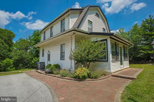 31 Old State Rd, BERWYN, PA, 19312-1124 | Card Image