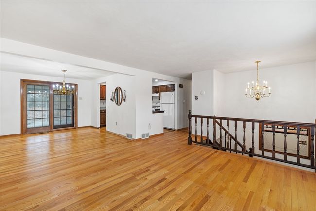 Living and Dining Room combination | Image 5