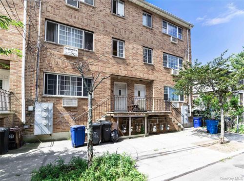 215 Beach 96th St, Rockaway Beach, NY, 11693-1372 | Card Image