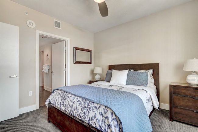 APT-1301 - 300 Bowie St, Condo with 2 bedrooms, 2 bathrooms and 2 parking in Austin TX | Image 24