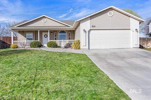 533 W Palmer Dr, Nampa, ID, 83686-8389 | Card Image
