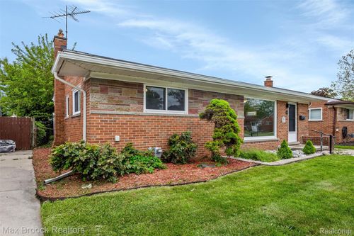 1751 Chaucer Ave, Madison Heights, MI, 48071-2048 | Card Image
