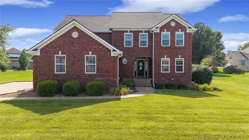 3056 Wolf Lake Blvd, New Albany, IN, 47150-9584 | Card Image