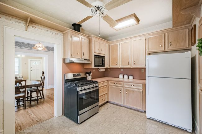 3524 County Road 107 F, House other with 4 bedrooms, 2 bathrooms and 2 parking in Pearland TX | Image 6