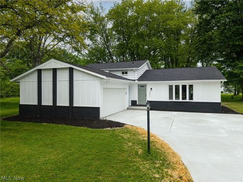 20252 Birchwood Ln, Strongsville, OH, 44149-5606 | Card Image