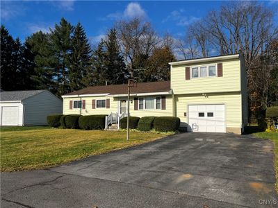 725 Deerfield Drive E, House other with 4 bedrooms, 1 bathrooms and null parking in Utica NY | Image 2