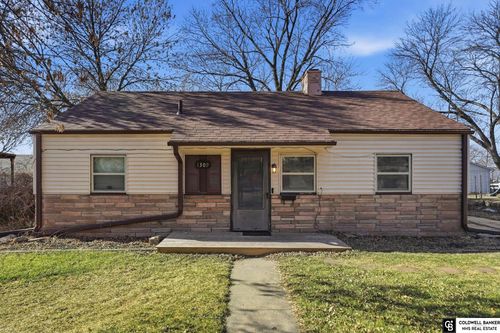 1309 N 8th St, Beatrice, NE, 68310-2037 | Card Image