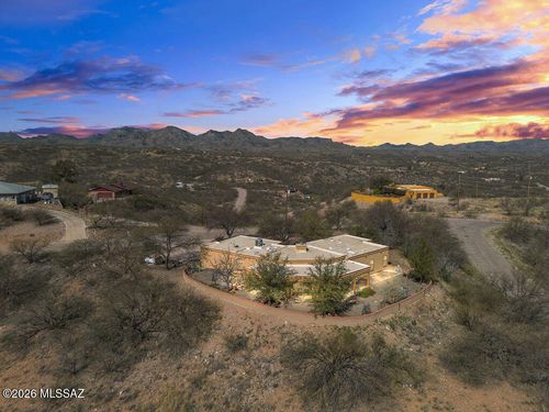 861 Via Mandan, Rio Rico, AZ, 85648 | Card Image