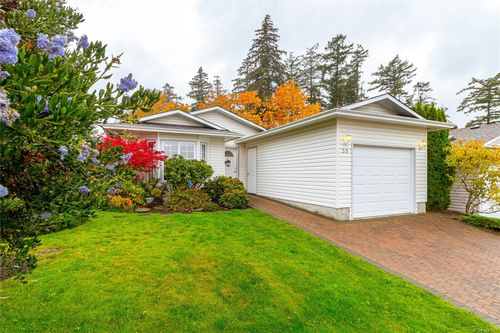 39 Eagle Lane, Victoria, BC, V9A7M2 | Card Image