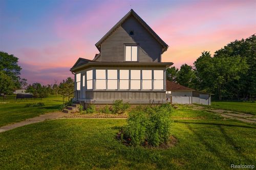 7219 Main, Smiths Creek, MI, 48074-4011 | Card Image