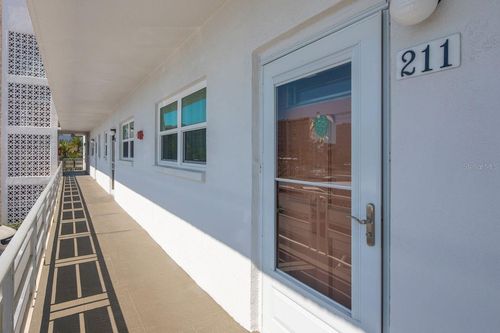 apt-211-3128 59th St S, GULFPORT, FL, 33707-5746 | Card Image