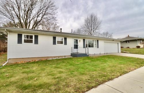 139 High St, Clinton, WI, 53525-9475 | Card Image