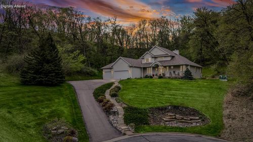 1721 Snowflake Place, Onalaska, WI, 54650 | Card Image