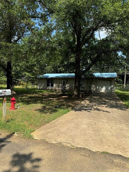 706 Mockingbird Ln, Idabel, OK, 74745-3622 | Card Image