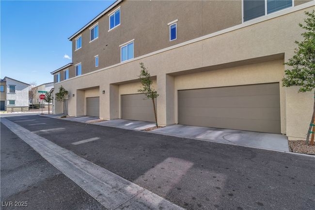 UNIT-3 - 2827 Blue Mosaic Ln, Townhouse with 3 bedrooms, 3 bathrooms and null parking in Las Vegas NV | Image 32