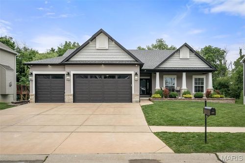 1657 Westlake Ct, Pacific, MO, 63069-3640 | Card Image