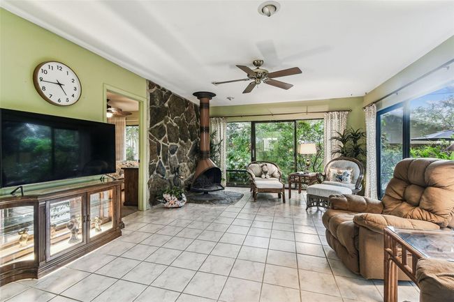 Family Room | Image 37