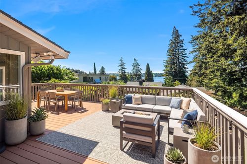 9419 Ne 5th Street, Bellevue, WA, 98004 | Card Image