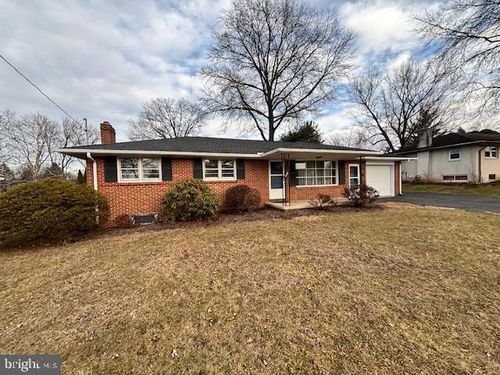 2349 Redwood Rd, YORK, PA, 17408-3942 | Card Image