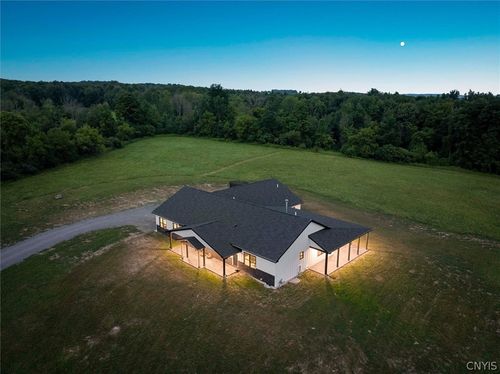 9368 Chapman Road, New Hartford, NY, 13413 | Card Image