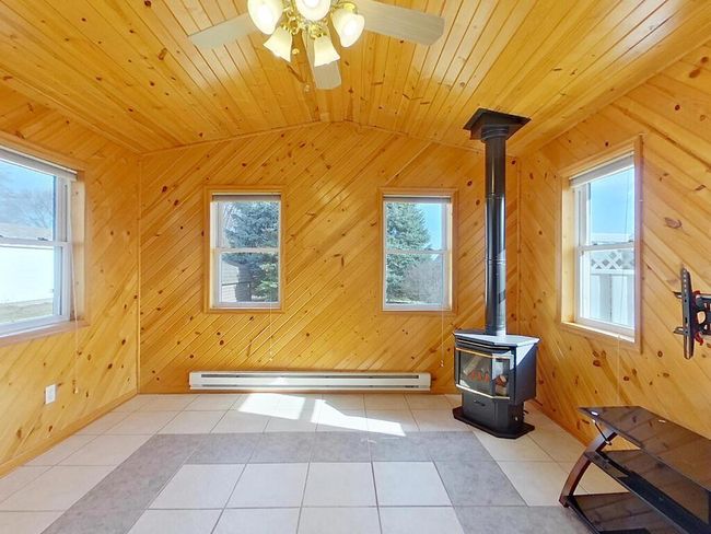 214 Linden Ave W Winsted MN 55395 USA-011-021-4 season porch-MLS_Size.jpg | Image 11