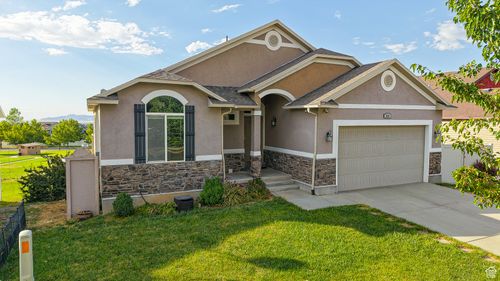 214 W Quartz Rd, Tooele, UT, 84074-5518 | Card Image