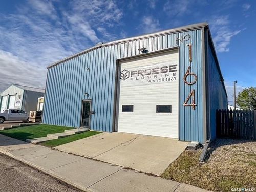 164 8th Avenue Nw, Swift Current, SK, S9H0Z6 | Card Image
