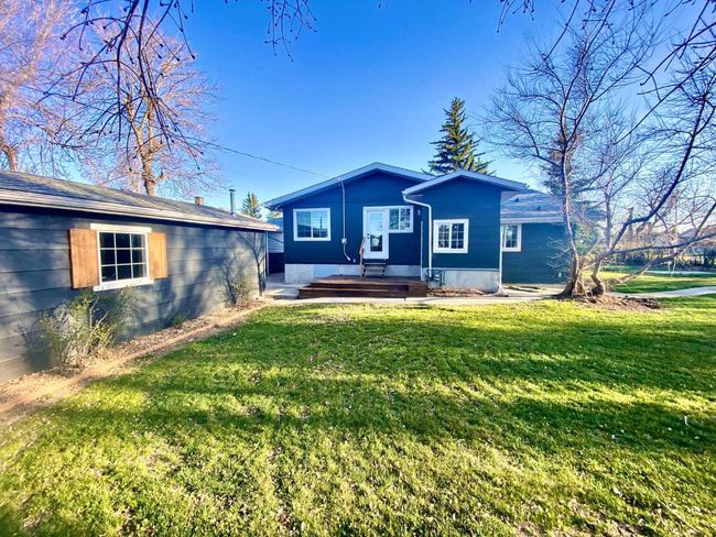 333 Grey St, House other with 3 bedrooms, 3 bathrooms and 6 parking in Granum AB | Image 42
