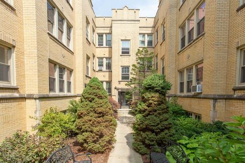 3c-4311 N Francisco Avenue, Chicago, IL, 60618 | Card Image