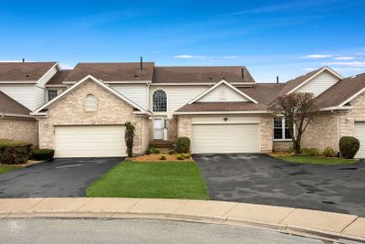 7928 Belle Rive Court, Townhouse with 2 bedrooms, 2 bathrooms and 2 parking in Tinley Park IL | Image 2