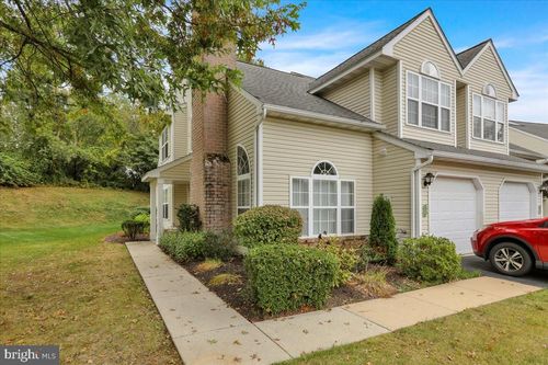 137 Hickory Ln, READING, PA, 19610-1056 | Card Image