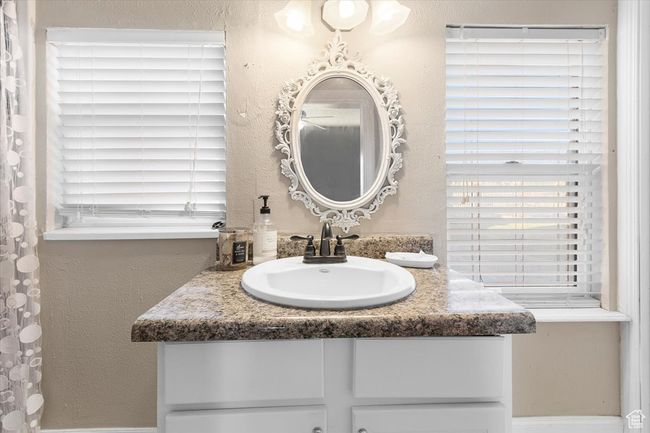 7 200, House other with 6 bedrooms, 4 bathrooms and 3 parking in Scipio UT | Image 13