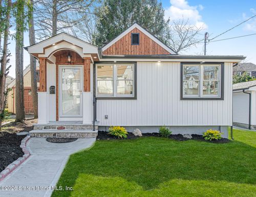 249 Lindenwood Rd, Staten Island, NY, 10308-2716 | Card Image