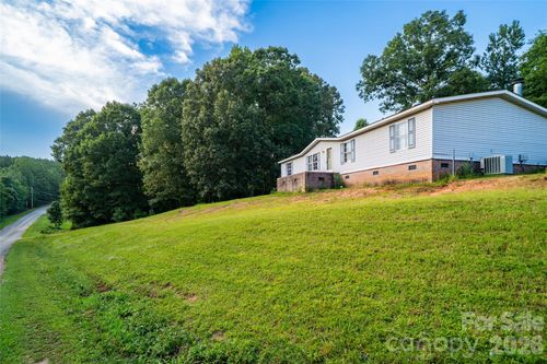 479 Mcdade Rd, Tryon, NC, 28782-8749 | Card Image