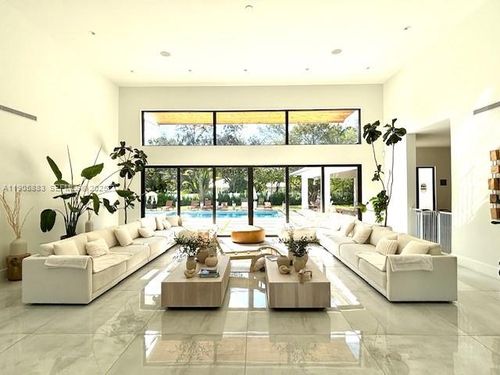 7830 Sw 117th St, Pinecrest, FL, 33156-4431 | Card Image