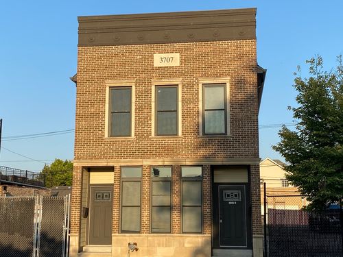3707 S Halsted St, Chicago, IL, 60609-1609 | Card Image