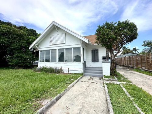 523 Valley Forge Rd, West Palm Beach, FL, 33405-4019 | Card Image