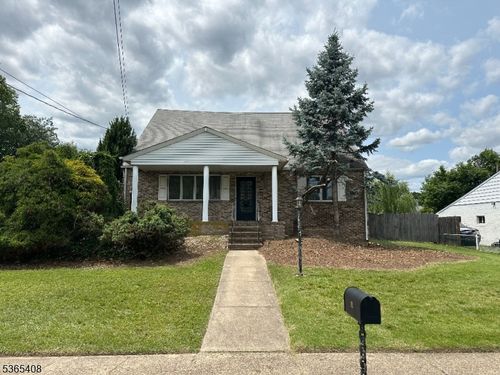 77 Wert Ave, Trenton, NJ, 08610-4529 | Card Image