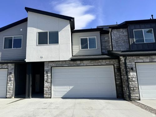 423 W 25 N, Providence, UT, 84332-6152 | Card Image