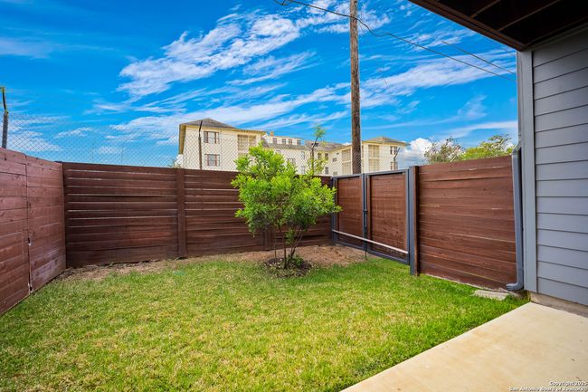 UNIT-902 - 102 Tendick, Condo with 3 bedrooms, 4 bathrooms and null parking in San Antonio TX | Image 23