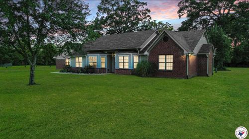 11 Cardinal Ln, Wake Village, TX, 75501-0220 | Card Image