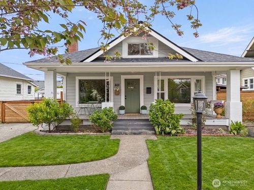 809 Sumner Ave, Sumner, WA, 98390-1432 | Card Image