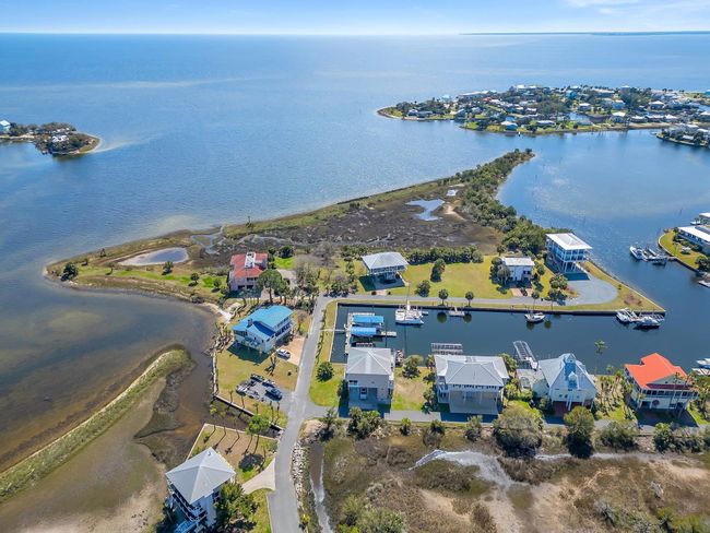 201 Se Harbor Point Dr, House other with 4 bedrooms, 5 bathrooms and null parking in Sewalls Point FL | Image 41