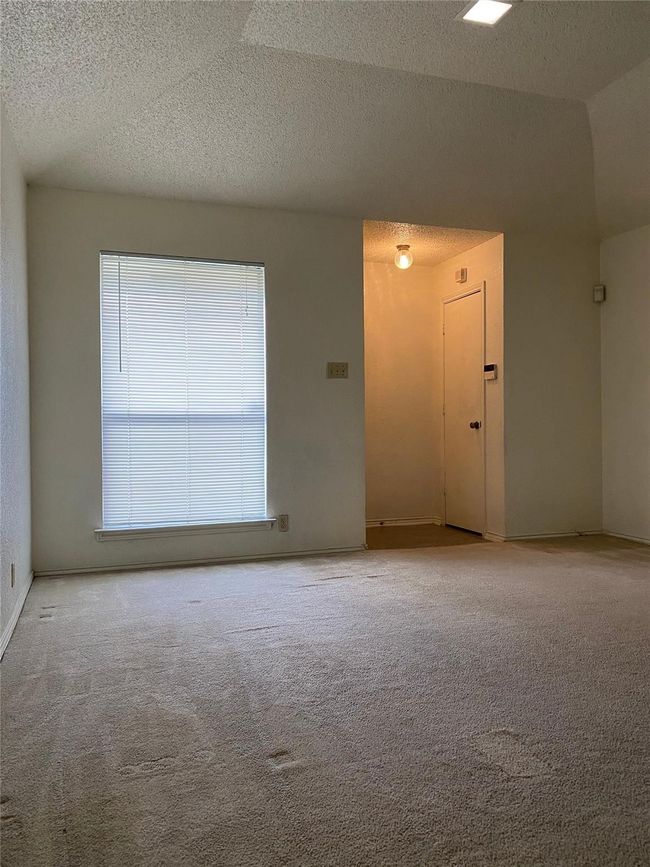 2812 Ridgecrest Dr, Home with 2 bedrooms, 1 bathrooms and null parking in Fort Worth TX | Image 5