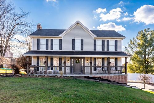 700 Montclair Dr, New Kensington, PA, 15068-6863 | Card Image