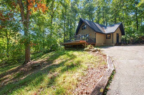 7710 Chester Rd, Fairview, TN, 37062-8923 | Card Image