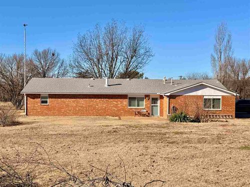 4901 S Mccord Rd, Ponca City, OK, 74604-5937 | Card Image