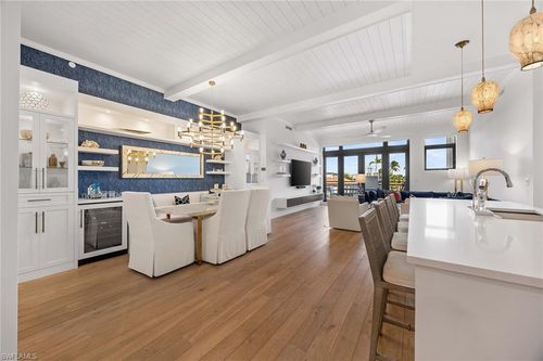 unit-203-875 6th Ave, NAPLES, FL, 34102-5704 | Card Image