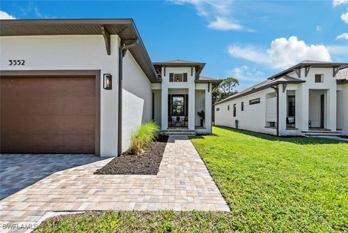 3552 Hibiscus Ave, NAPLES, FL, 34104-4012 | Card Image