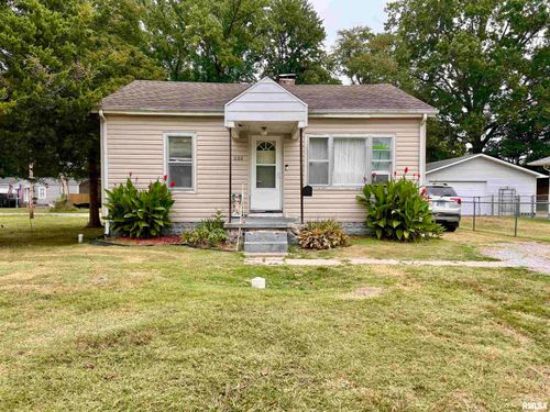 1106 N 11th St, Murphysboro, IL, 62966-1666 | Card Image
